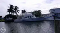 Tàu hỗ trợ lặn để bán