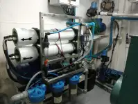 Tàu kéo lưới để bán