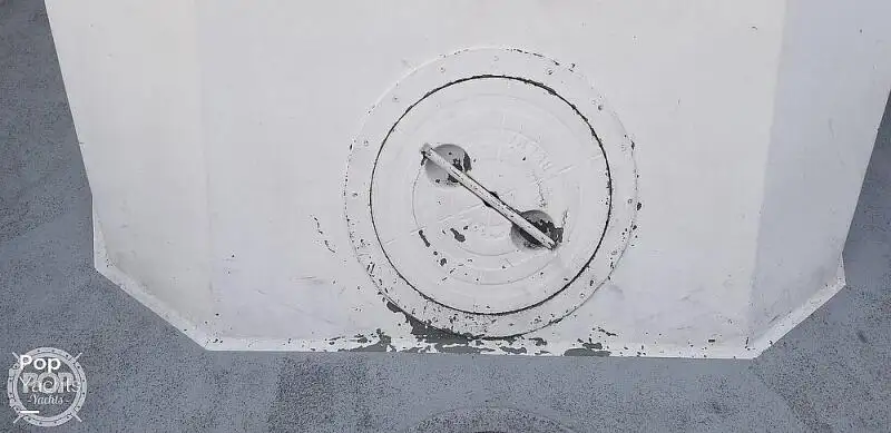 Tàu kéo lưới để bán