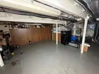 Tàu kéo để bán