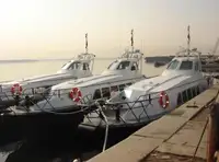 Tàu chở thủy thủ đoàn để bán