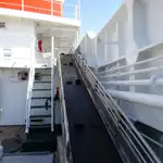 Tàu kéo lưới để bán