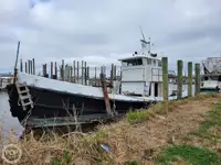 Tàu cung cấp để bán