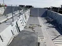Tàu đổ bộ, chở hàng để bán