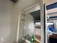 Tàu du lịch để bán