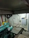 Tàu làm việc để bán