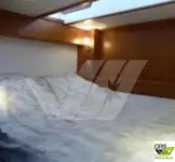 Tàu làm việc để bán