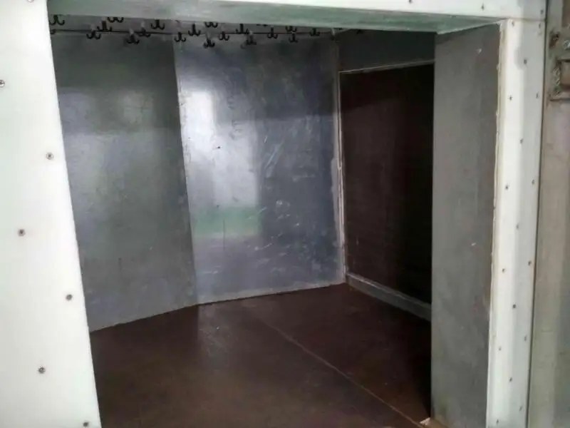Tàu kéo lưới để bán