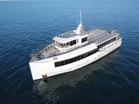 Tàu kéo để bán