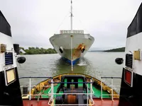 Tàu kéo để bán