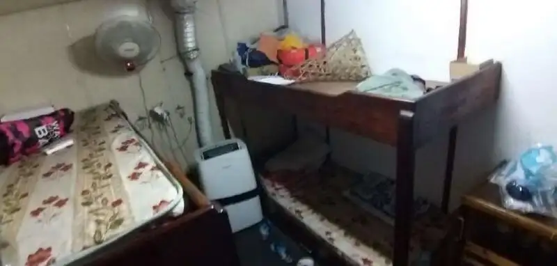 Tàu kéo để bán