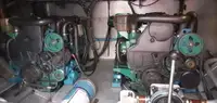 Tàu chở thủy thủ đoàn để bán