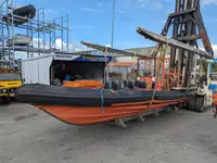Thuyền phao cứng để bán