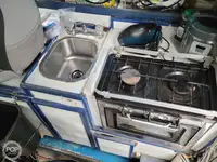 Tàu câu dài để bán