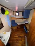 Tàu container để bán