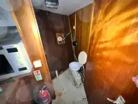 Tàu kéo để bán