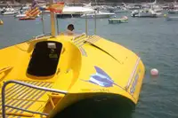 Tàu ngầm để bán