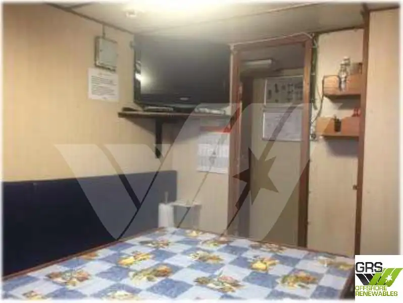 Tàu cung cấp để bán