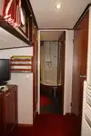 Tàu du lịch để bán