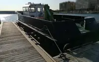 Tàu làm việc để bán