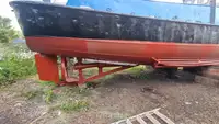 Tàu làm việc để bán