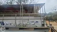 Tàu du lịch để bán
