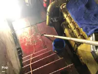 Tàu kéo lưới để bán