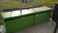 Tàu container để bán