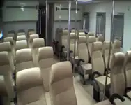 Tàu chở thủy thủ đoàn để bán