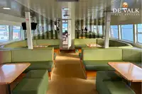 Tàu du lịch để bán