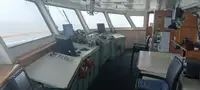 Tàu phà để bán