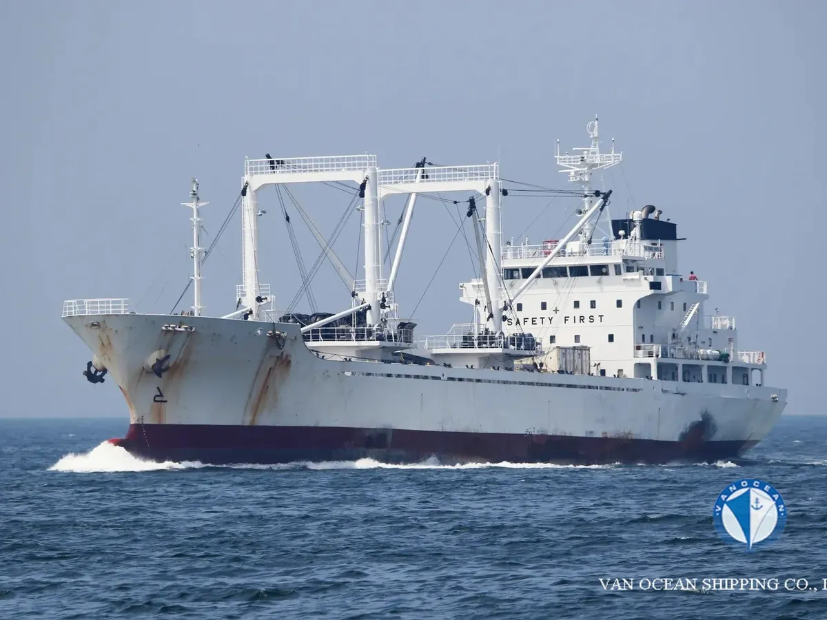 Tàu lạnh để bán
