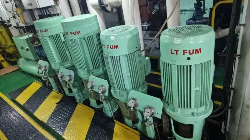 Tàu cung cấp để bán