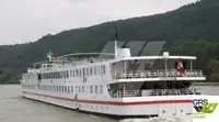Tàu du lịch để bán