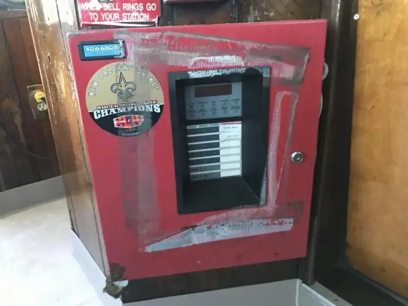 Tàu kéo để bán