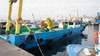 Tàu kéo để bán