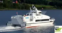 Tàu du lịch để bán
