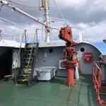 Tàu câu dài để bán