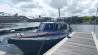 Tàu khảo sát để bán