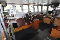 Tàu chở khách để bán
