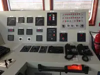Tàu kéo để bán