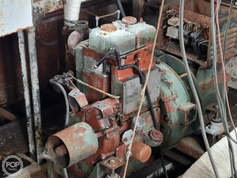 Tàu cung cấp để bán