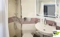 Tàu phà để bán