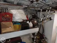 Tàu kéo lưới để bán