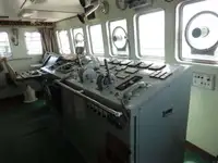 Tàu cung cấp để bán