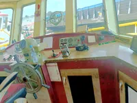 Tàu kéo để bán