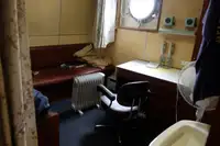 Tàu kéo để bán