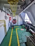 Tàu cung cấp để bán