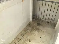 Tàu kéo lưới để bán