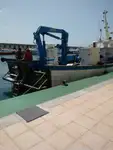 Tàu làm việc để bán